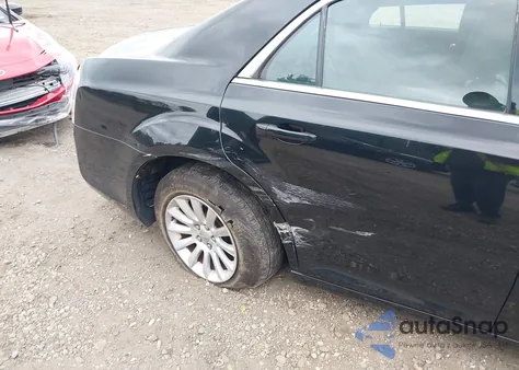 2013 Chrysler 300 Motown from USA, damaged, VIN 2C3CCAAG4DH600466